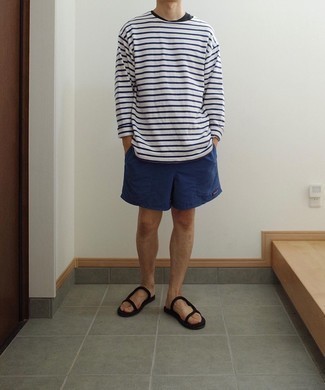 Horizontal Striped Long Sleeve T-Shirt Outfits For Men: A horizontal striped long sleeve t-shirt and navy sports shorts are a savvy outfit to have in your casual styling repertoire. Finishing off with black canvas sandals is an effortless way to introduce a laid-back touch to your outfit.
