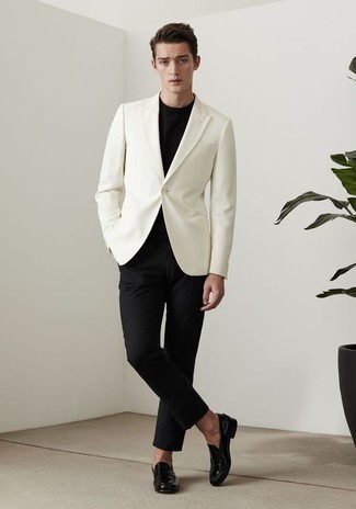 Elskede lodret lidenskab White Blazer with Black T-shirt Smart Casual Outfits For Men In Their 20s  (6 ideas & outfits) | Lookastic