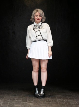 Chloe Pleated Tiered Mini Skirt White