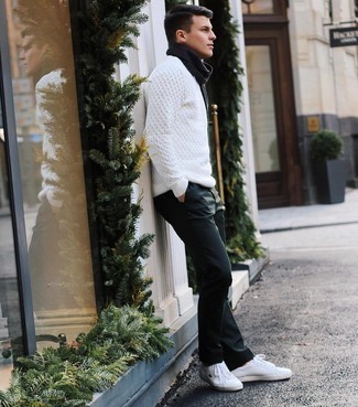 Navy Scarf Outfits For Men: Remain dapper on busy days in a white cable sweater and a navy scarf. If you need to effortlessly rev up your ensemble with footwear, complement your ensemble with a pair of white leather low top sneakers.