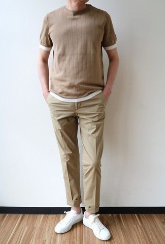 Beige Knit Crew-neck T-shirt Outfits For Men: 