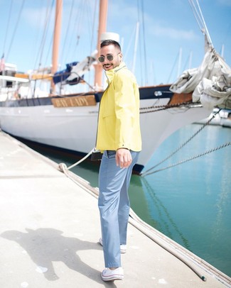 Yellow Windbreaker Outfits For Men In Their 30s: 