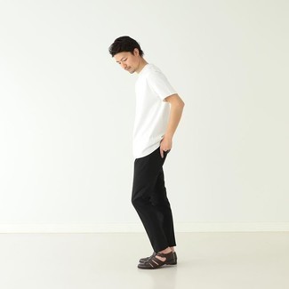 500+ Relaxed Hot Weather Outfits For Men: You'll be amazed at how easy it is for any man to put together this laid-back outfit. Just a white crew-neck t-shirt worn with black chinos. Dark brown leather sandals will give an air of stylish casualness to an otherwise mostly classic ensemble.