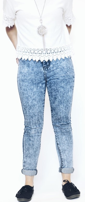 Women's White Crochet Cropped Top, Blue Skinny Jeans, Black Plimsolls, Clear Pendant