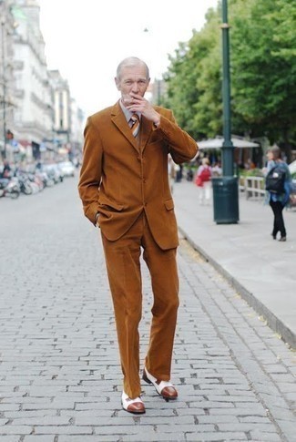 Men's Orange Horizontal Striped Tie, White Leather Derby Shoes, Grey Dress Shirt, Tobacco Suit