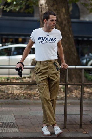 White and Navy Print Crew-neck T-shirt with Olive Chinos Outfits: 