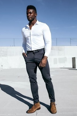 Brown Suede Desert Boots Outfits: A white dress shirt and charcoal chinos are the ideal way to introduce extra polish into your daily outfit choices. Wondering how to round off? Introduce brown suede desert boots to your look to shake things up.