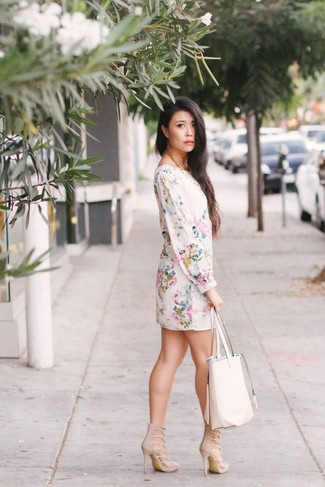 White Floral Shift Dress Outfits: 