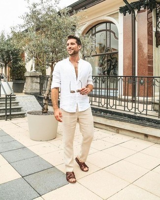 Brown Sunglasses Outfits For Men: A white long sleeve shirt and brown sunglasses are stylish menswear items, without which our menswear arsenals would be incomplete. A pair of dark brown leather sandals easily amps up the appeal of your outfit.