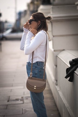 Women's White Long Sleeve T-shirt, Blue Jeans, Brown Leather Crossbody Bag