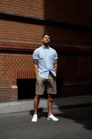 Light Blue Vertical Striped Short Sleeve Shirt Outfits For Men: 