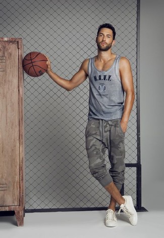 Grey Print Tank Outfits For Men: 
