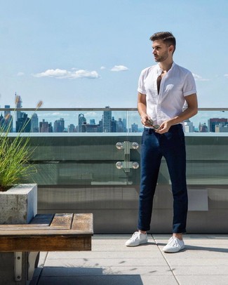 White Low Top Sneakers with Short Sleeve Shirt Outfits For Men: 