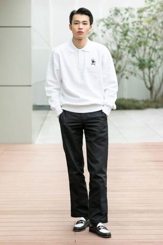 Black Chinos Outfits: A white polo neck sweater and black chinos are an easy way to introduce some masculine elegance into your daily off-duty arsenal. For a dressier finish, why not complete your look with white and black leather loafers?