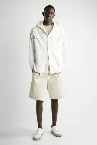 White Shirt Jacket Outfits For Men: Consider pairing a white shirt jacket with beige shorts for a relaxed casual getup with a modern spin. Take a more relaxed approach with shoes and introduce white canvas low top sneakers to your look.