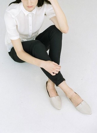 Women's White Short Sleeve Button Down Shirt, Black Skinny Pants, Beige Leather Loafers