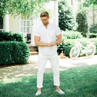 Men's White Short Sleeve Shirt, White Skinny Jeans, White Horizontal Striped Canvas Espadrilles