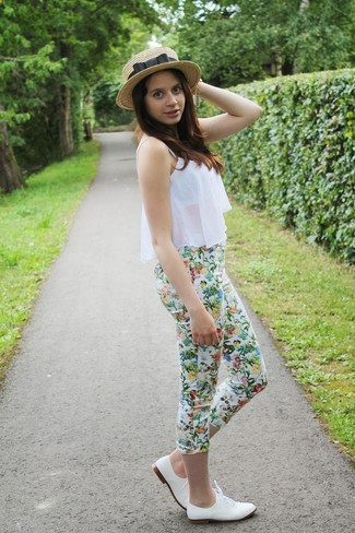 Women's White Pleated Tank, White and Green Floral Skinny Pants, White Leather Oxford Shoes, Khaki Straw Hat