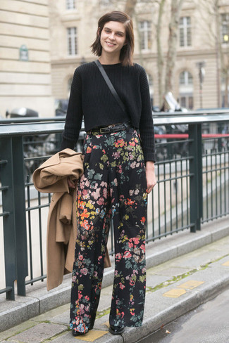 Black Floral Wide Leg Pants Outfits: 