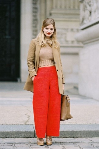 Beige Cropped Sweater Outfits: 