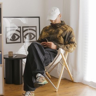 Grey Cargo Pants Outfits: A brown tie-dye windbreaker and grey cargo pants are among those game-changing menswear must-haves that can upgrade your closet. For a modern on and off-duty mix, complement this ensemble with a pair of brown athletic shoes.