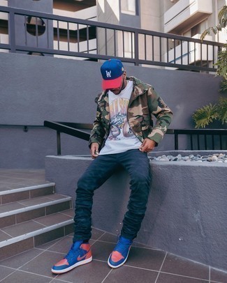 Red and Navy High Top Sneakers Outfits For Men: This combination of an olive camouflage windbreaker and navy jeans is proof that a safe casual look doesn't have to be boring. With shoes, go for something on the relaxed end of the spectrum with a pair of red and navy high top sneakers.