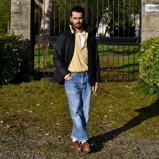 Tan Long Sleeve Shirt Outfits For Men: Make a tan long sleeve shirt and blue jeans your outfit choice to confidently deal with whatever this day throws at you. On the shoe front, this outfit pairs perfectly with brown leather desert boots.