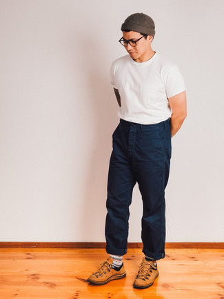White Fair Isle Socks Outfits For Men: 