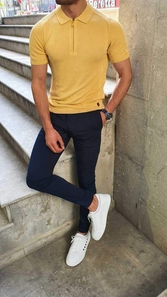 Navy and Green Watch Outfits For Men: A yellow polo and a navy and green watch are a cool combination to add to your daily casual wardrobe. Put a more elegant spin on an otherwise everyday ensemble by slipping into white canvas low top sneakers.