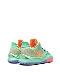 Nike Kyrie Low 4 Sneakers