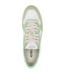 AUTRY Low Top Leather Sneakers