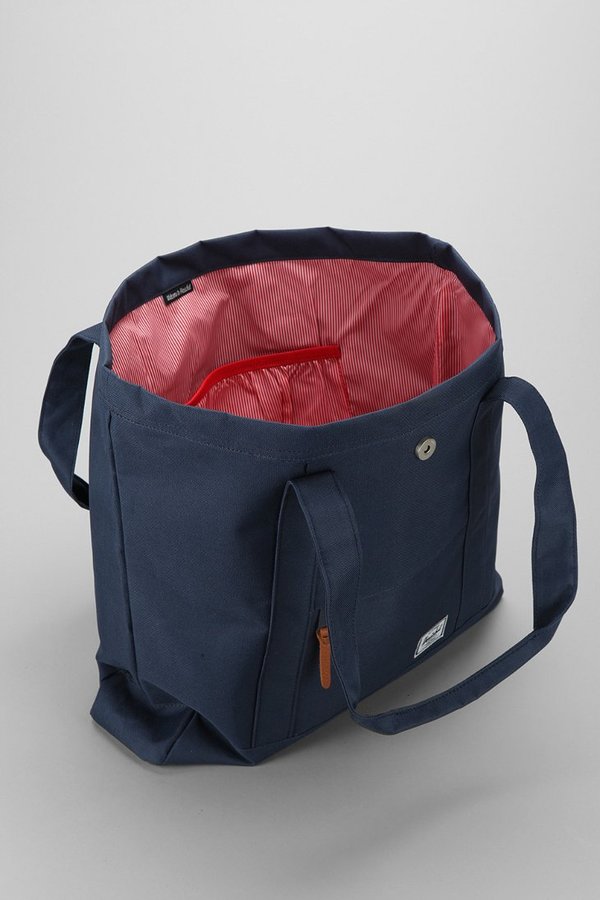 Herschel market outlet tote