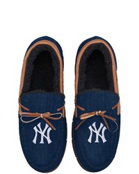FOCO New York Yankees Corduroy Moccasin Slippers