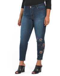 Plus Floral Embroidered Ankle Jeans