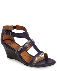 Sofft Sfft Pippa Leather T Strap Wedge Sandal