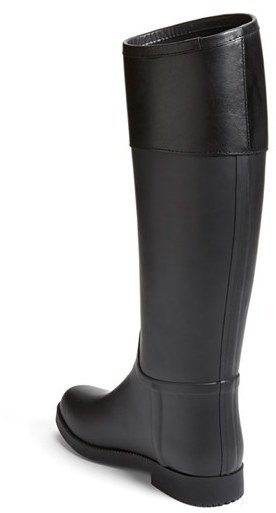Tory Burch Classic Rain Boots In Navy/almond