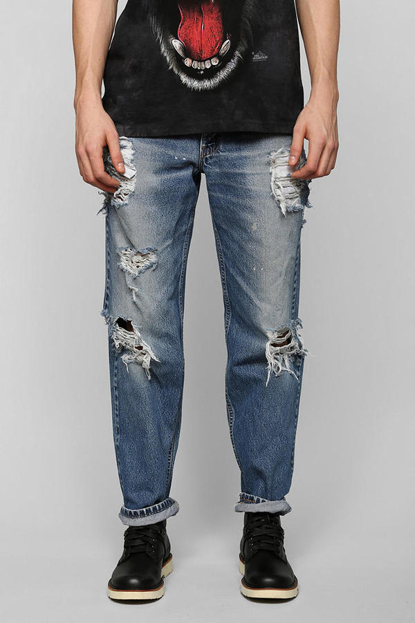 levis damaged jeans