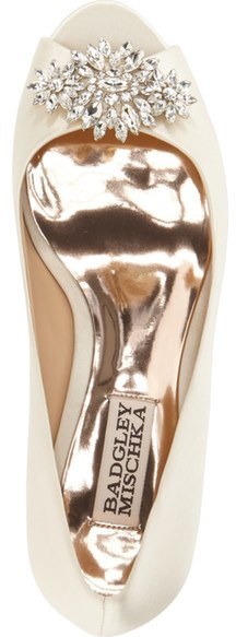 Badgley mischka discount nakita pump silver