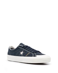 Converse One Star Low Sneakers
