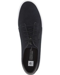adidas Seeley Essential Sneaker