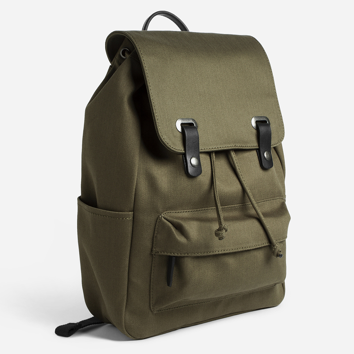 https://cdn.lookastic.com/olive-backpack/everlane-the-twill-snap-backpack-original-315987.jpg