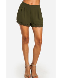 Dailylook Scalloped Edge Shorts In Olive L