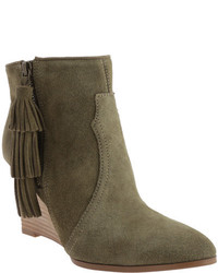 Nine West Retrolook Taupe Suede Boots