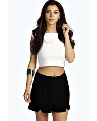 Boohoo Rosie Woven Notch Tailored Shorts