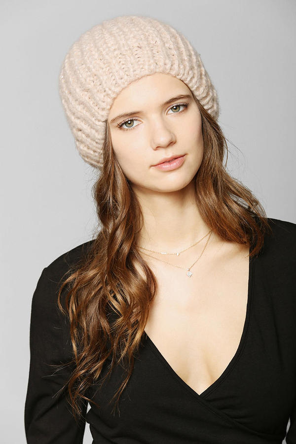 pink beanie urban outfitters