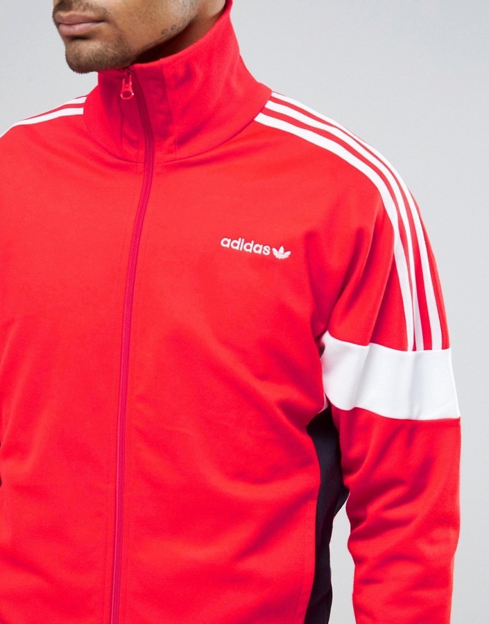 Adidas Original красная куртка. Красная спортивная куртка адидас. Адидас Порше куртка мужская красная. Красно чёрная куртка адидас. 84 track
