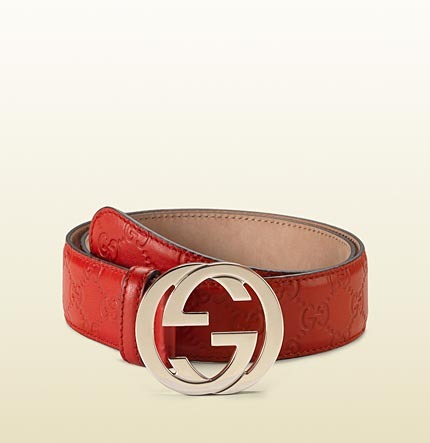 red gucci belt with silver buckle