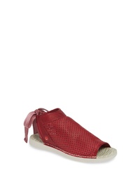 SOFTINOS BY FLY LONDON Tre Sandal