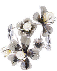 Romwe Solid Metal Flower Embellished Bracelet