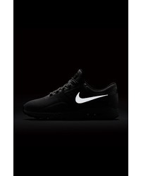 Nike Air Max Zero Qs Sneaker